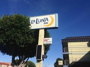Гостиница La Luna Inn