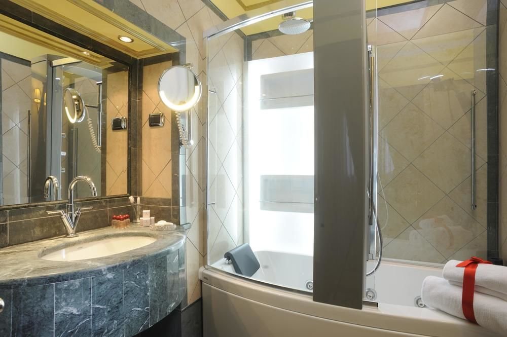 Фото Hotel Manfredi Suite in Rome