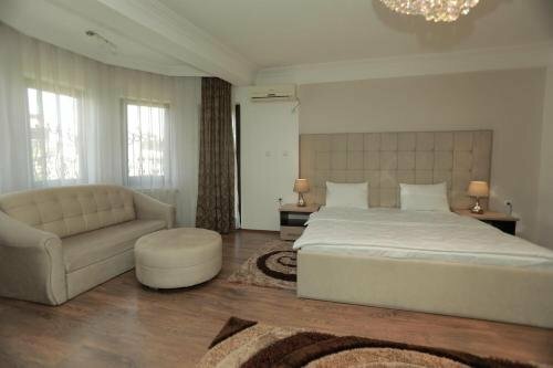 Гостиница Hotel Cleon в Призрене