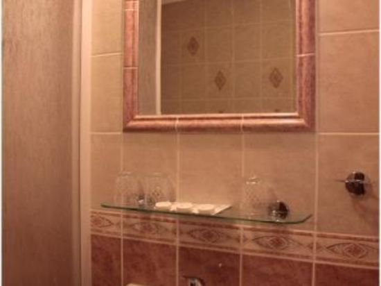 Фото Hotel Attic