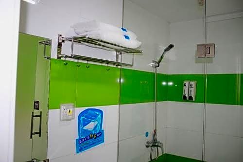 Фото 7 Days Inn Guangzhou New Tianhe Park Branch