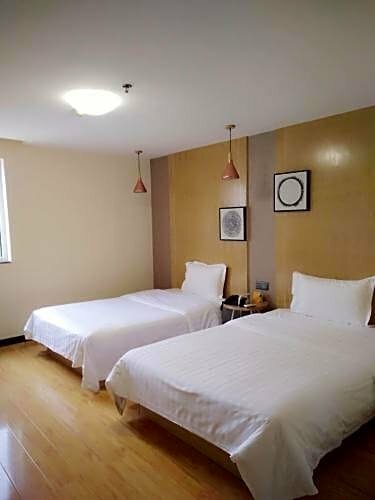 Гостиница 7Days Inn Wuhan Wuchang Train Station Shuoyi Road Subway Station Branch в Ухане