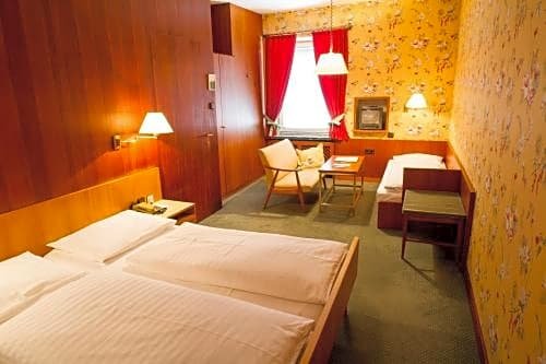 Фото Hotel Hohenstauffen