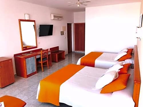 Фото Hotel Osiris Ibiza