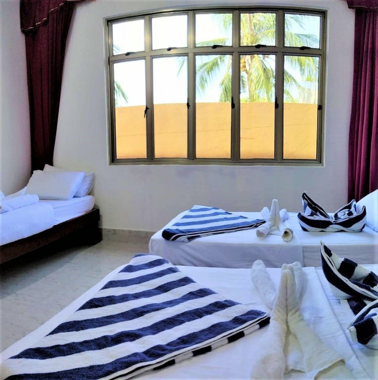 Гостиница La Isla Tropica - Maldives