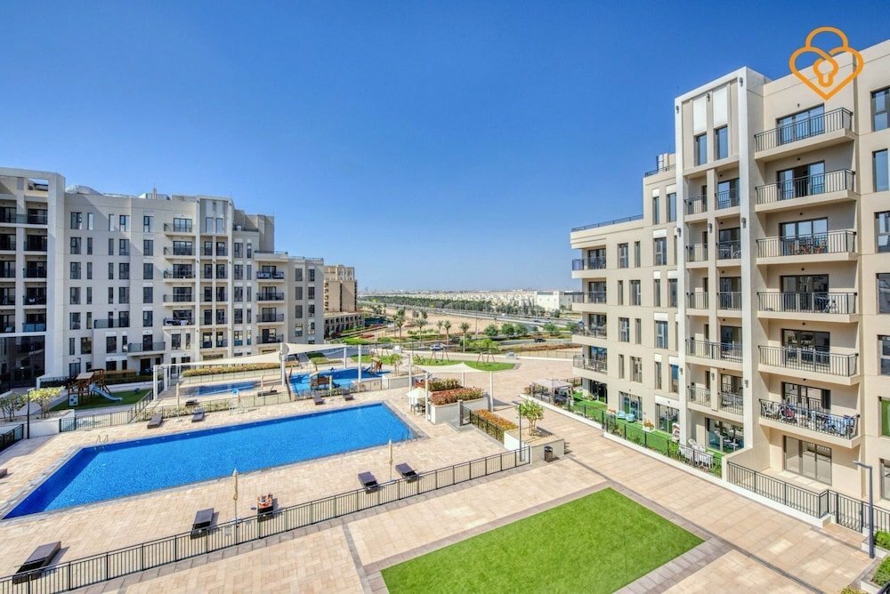 Short-term housing rental 2 B/r Apt 425 Hayat Boulevard Townsquare, Dubai, photo