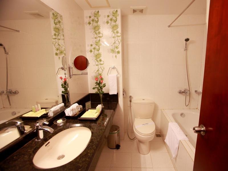 Фото Flower Garden Hotel