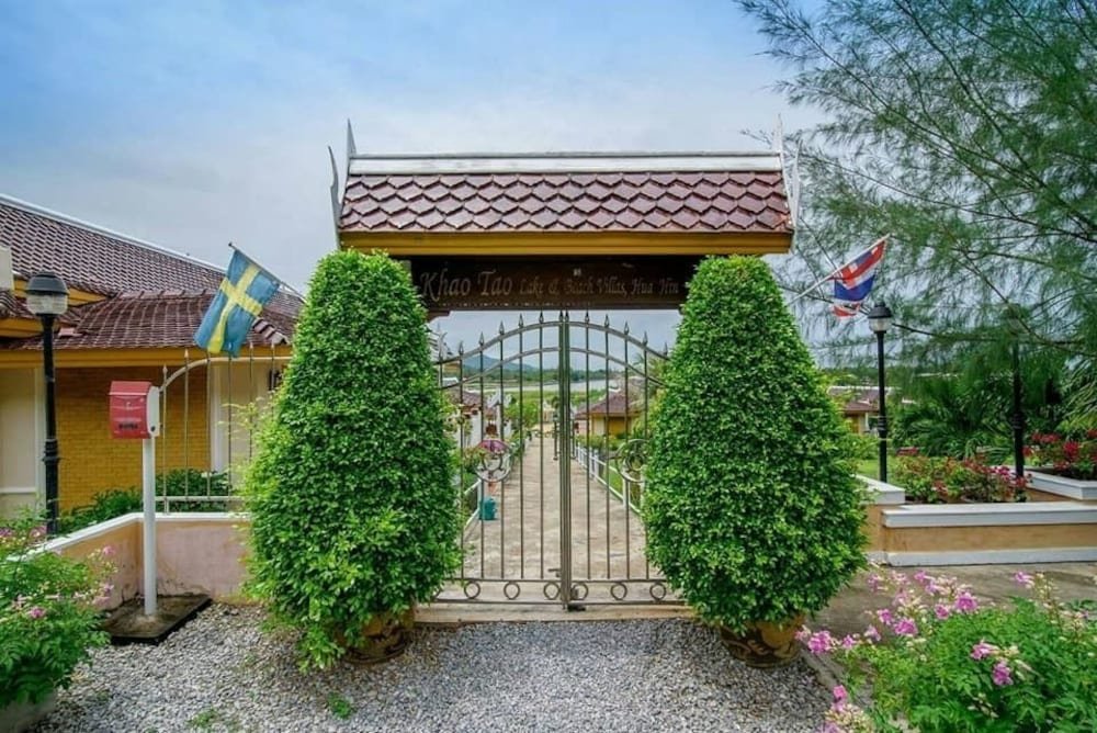 Фото Khao Tao Lake and Beach Villas