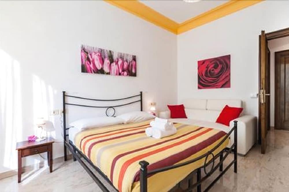 Фото Holidays Apartment Colosseo