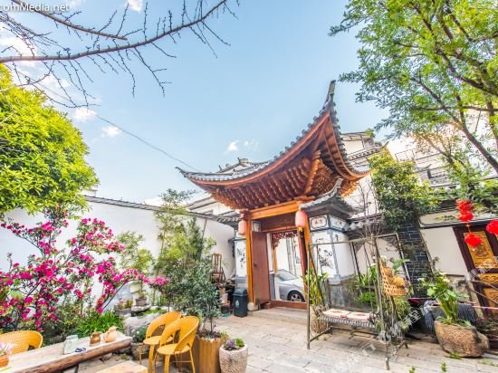 Фото Floral Hotel Dali Cangshan Muyun