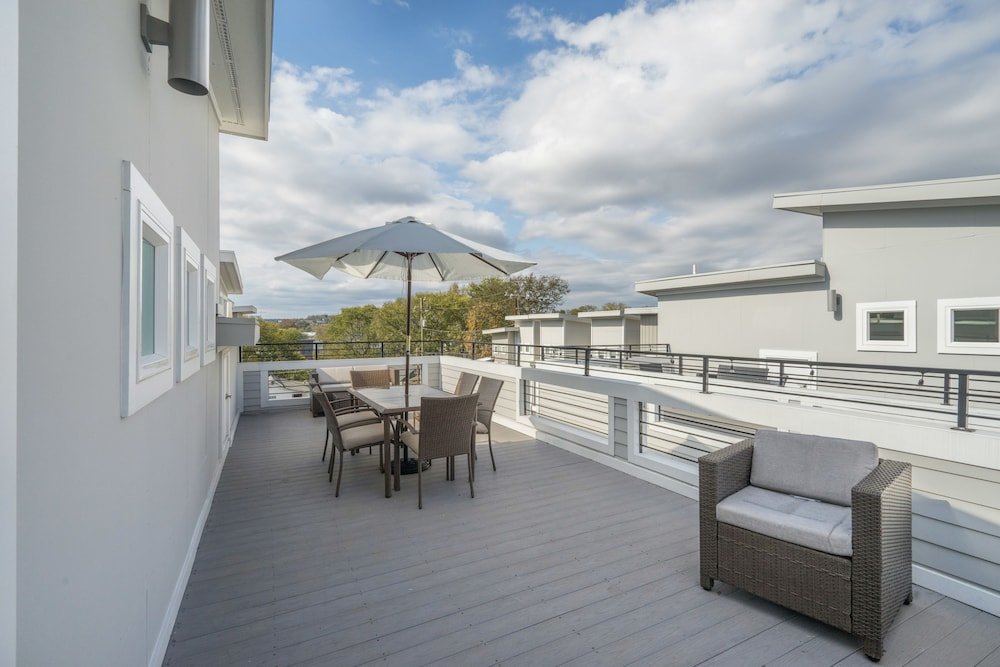 Фото 2nd Ave S Townhouse Unit C10 - 3 Br Townhouse