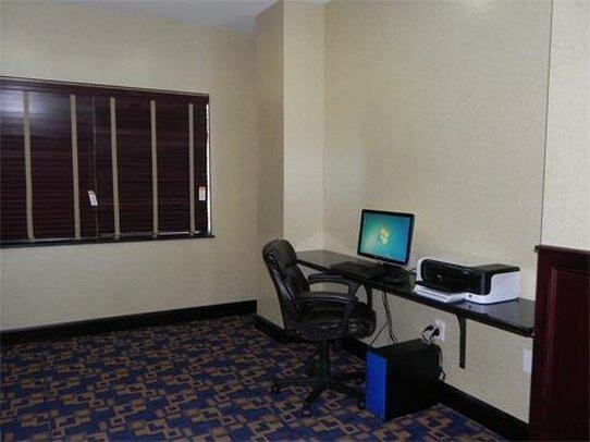 Hotel Holiday Inn Express & Suites Lubbock West, Lubbock, photo