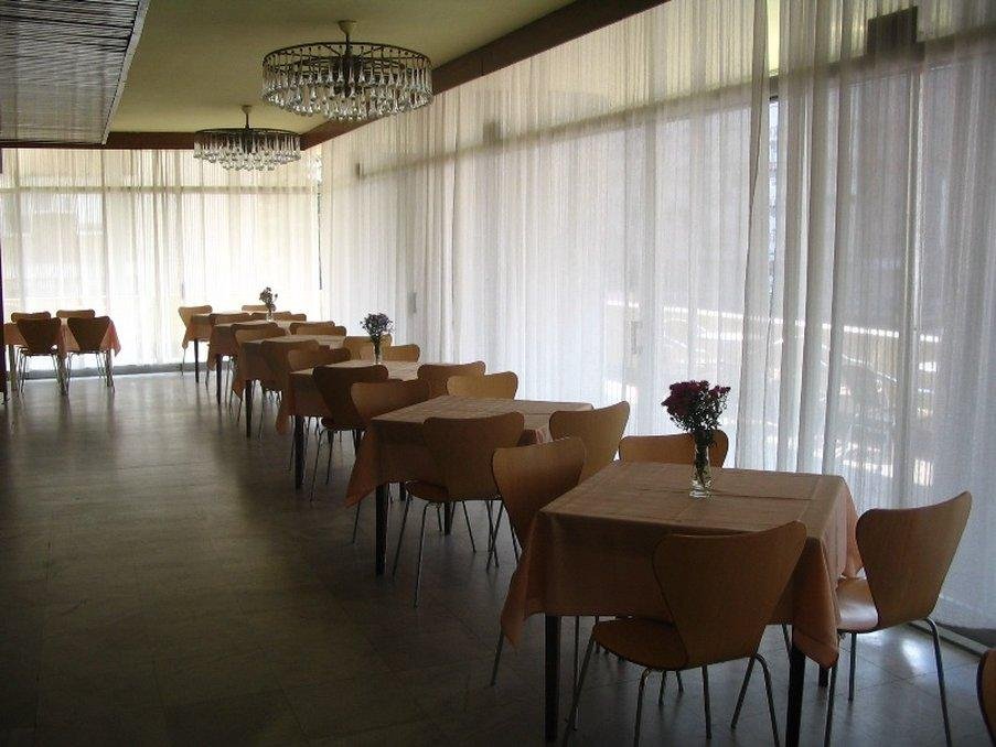 Фото Ambasador Hotel