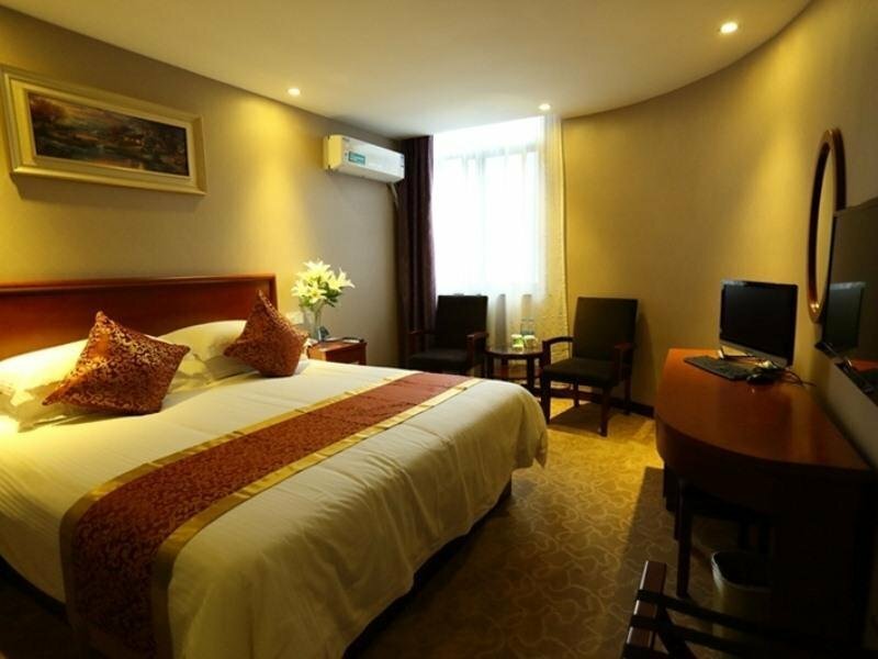 Гостиница GreenTree Inn Zhejiang Ningbo Zhongxing Jiangnan Road Business Hotel в Нинбо