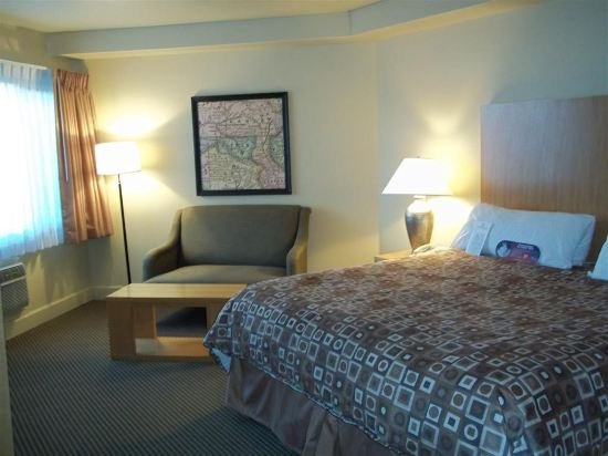 Фото Best Western Premier Denver East