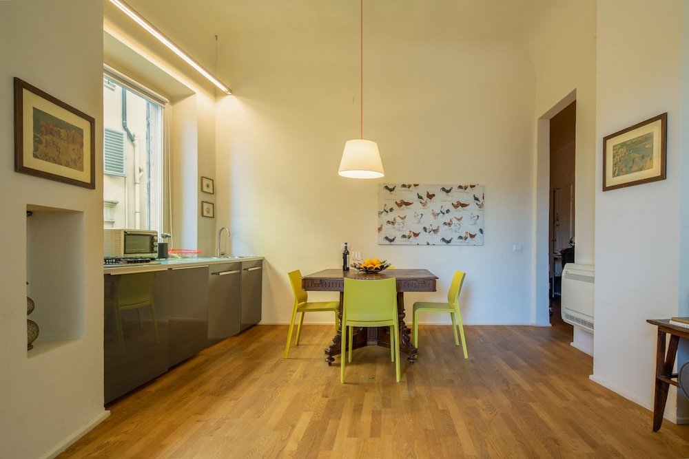 Фото Uffizi Suite B