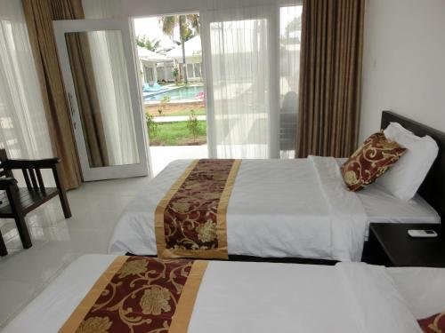 Фото Lombok Holiday Hotel