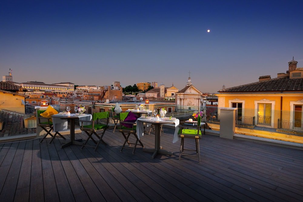 Фото Singer Palace Hotel