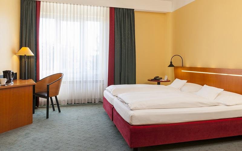 Фото отеля 2