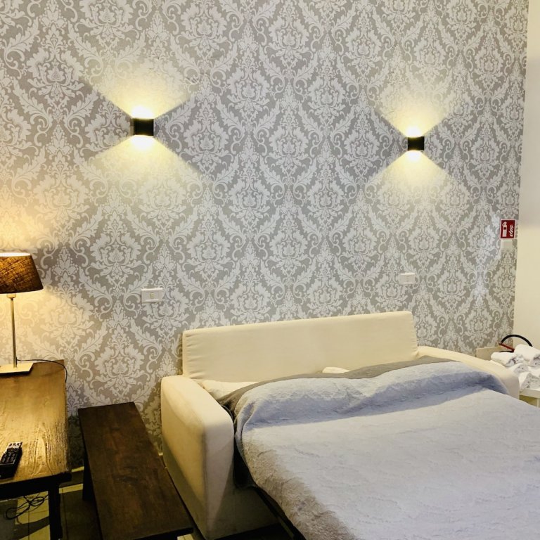 Фото Chroma Apt Farinone 28