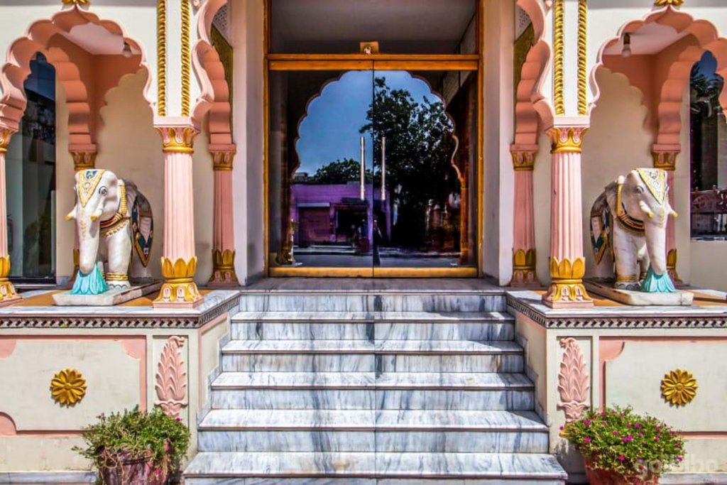 Фото отеля 1