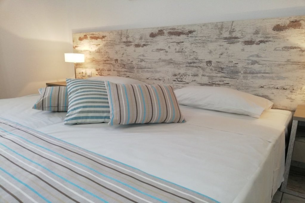 Фото Evina Rooms & Suites