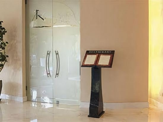 Фото Hotel Habitat