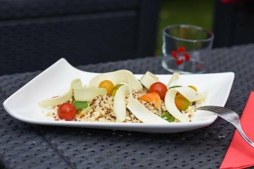 Гостиница Auberge L'Estanquet в Байонне