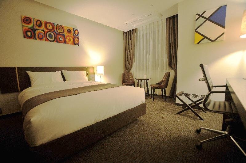 Фото Yongin Central Co'op Hotel