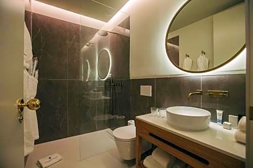 Фото Torel 1884 Suites & Apartments