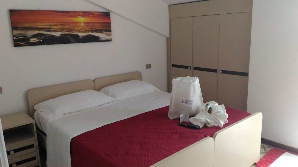 Фото Hotel Adria