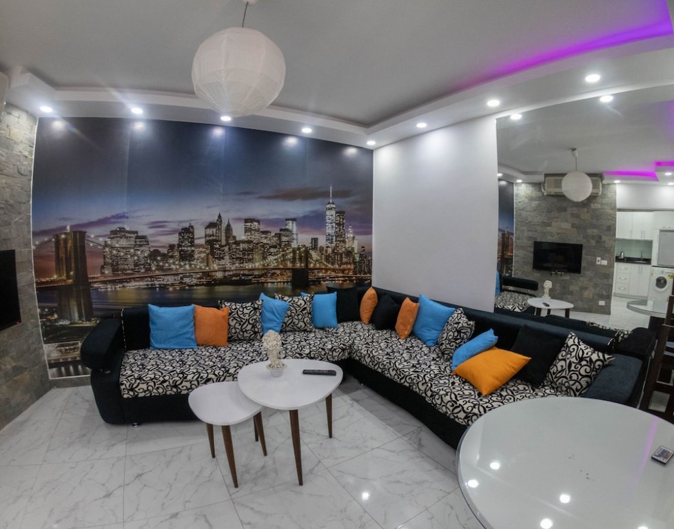 Фото Luxurious One Bedroom Apartment by pool