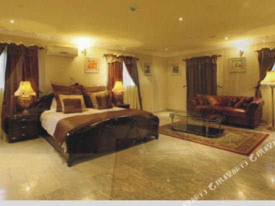 Фото Apartment Royale Hotel and Suite