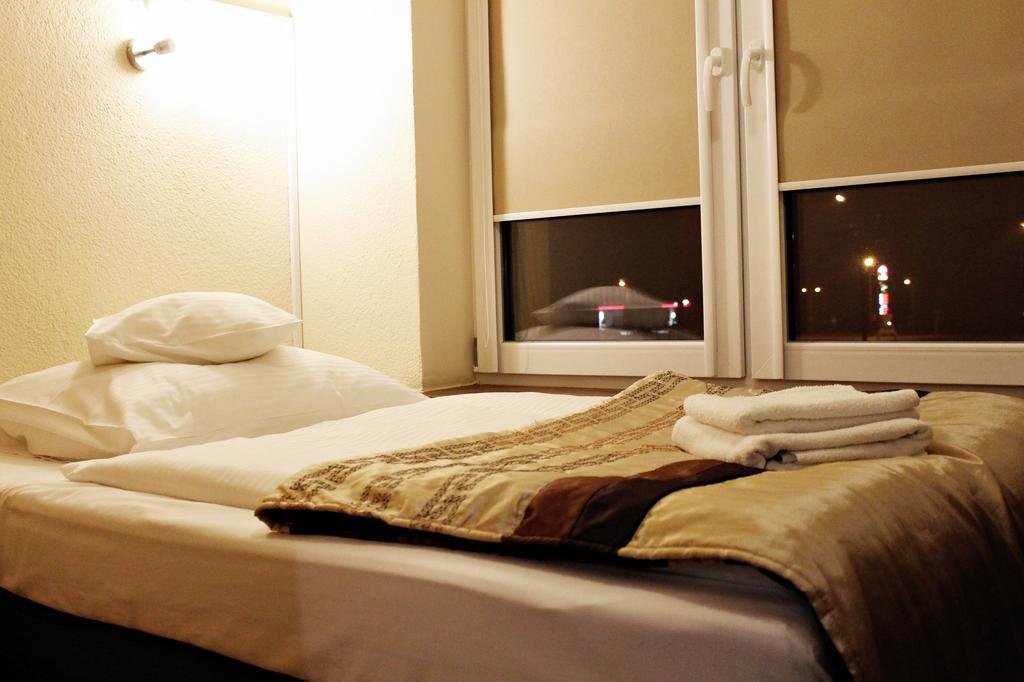 Фото отеля 2