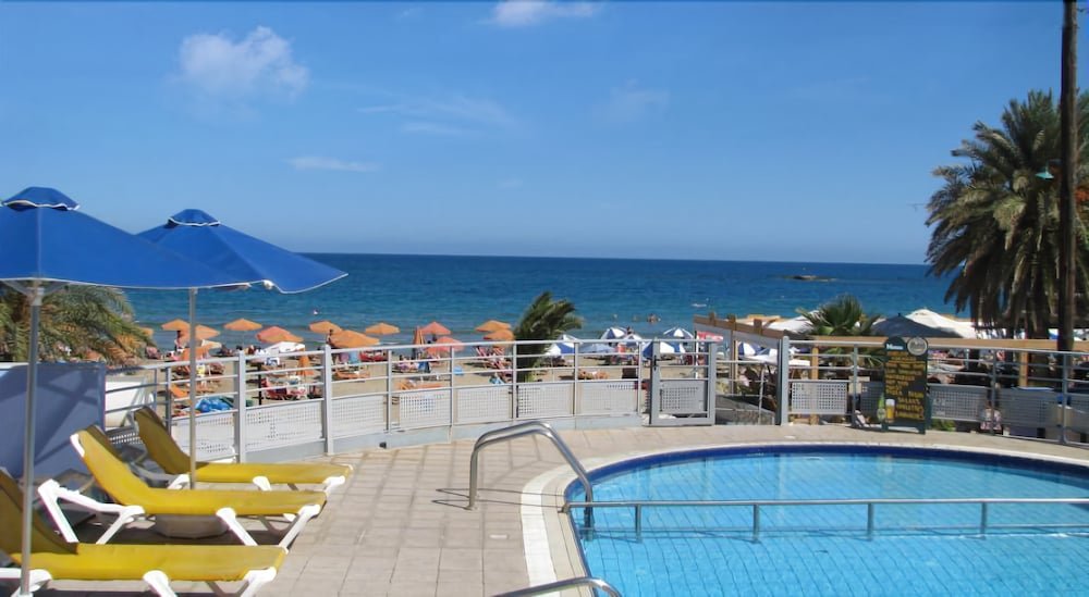 Фото Eleni Beach