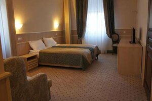Dom Lesnika (posyolok Sosnovka, Oktyabrskaya ulitsa, 20), hotel