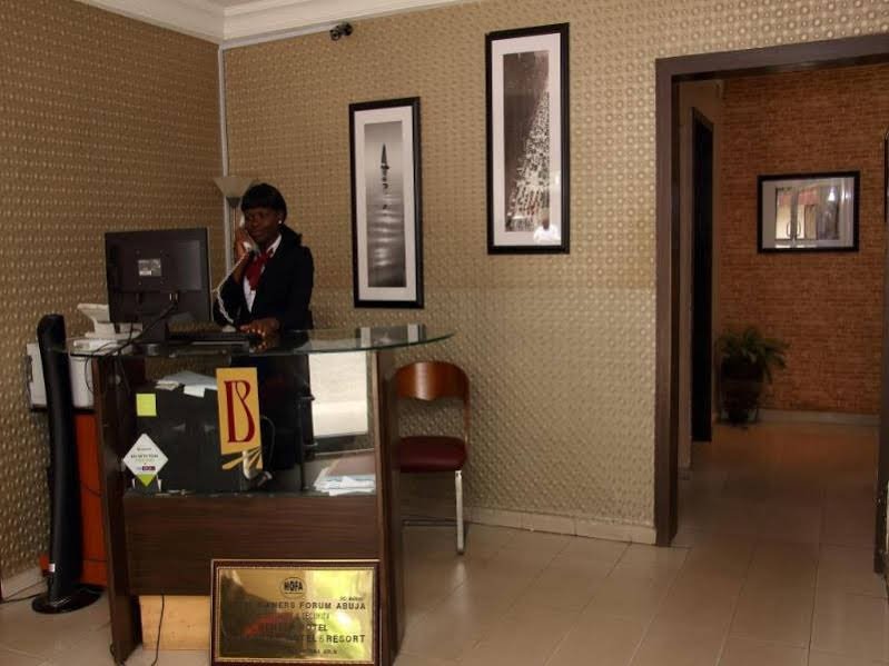 Фото Newland Luxury Apartments