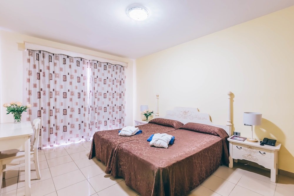 Фото Grand Muthu Golf Plaza Hotel & Spa