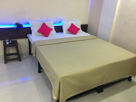 Фото Hotel Yash Executive