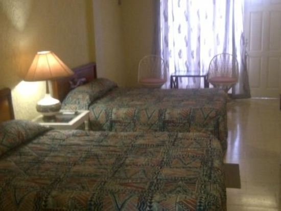 Фото Cariblue Beach Hotel and Scuba Diving Resort