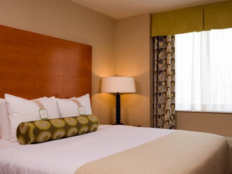 Фото Holiday Inn Manhattan 6th Ave - Chelsea