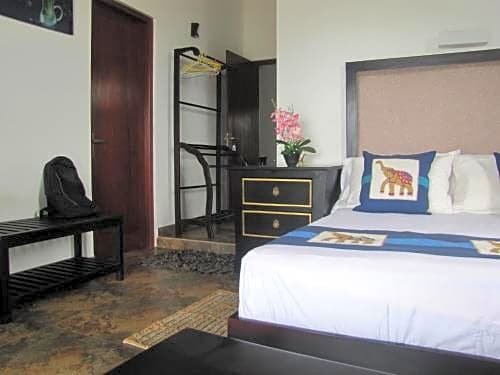 Фото Mothers Place Nimala