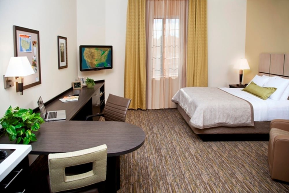 Фото Candlewood Suites Houston - Pasadena, an Ihg Hotel