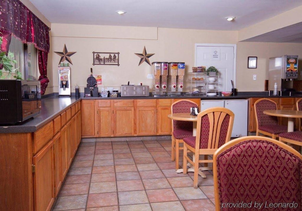 Фото Americas Best Value Inn Amarillo Downtown