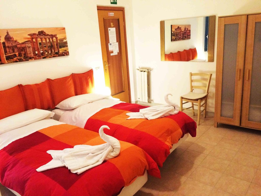 Фото Roman Holidays Rooms Otranto
