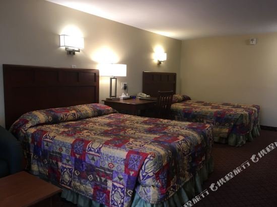 Фото Hyannis Travel Inn