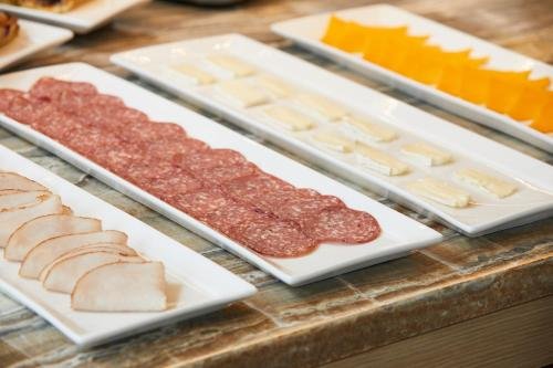 Фото Ac Hotel by Marriott Oklahoma City Bricktown