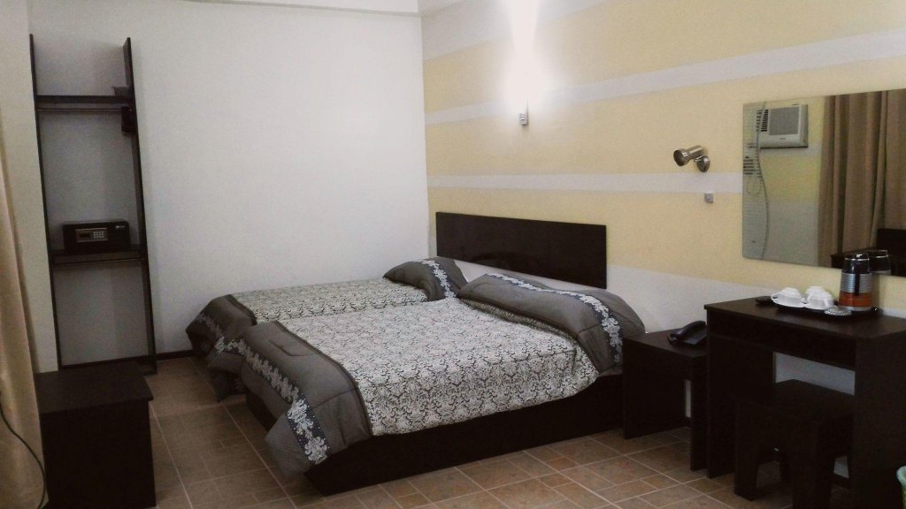 Фото Metro Park Hotel Mandaue