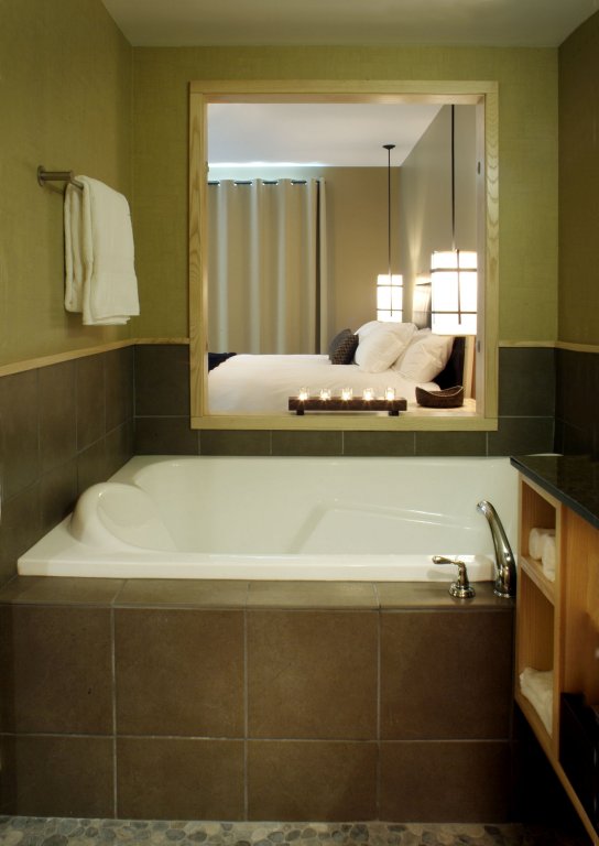 Фото Brentwood Bay Resort & SPA