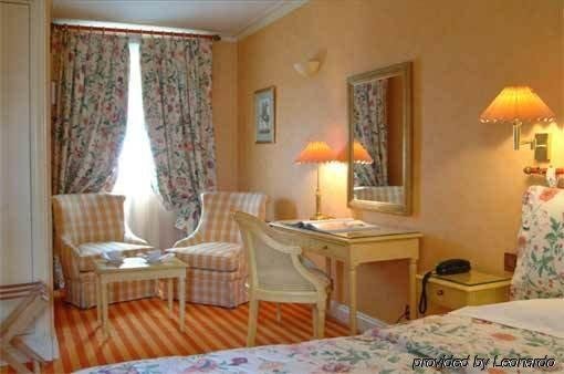 Фото Hotel Montaigne